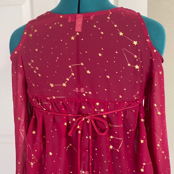 Speechless chiffon cold shoulder blouse. L - Picture 6 of 10